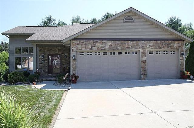 1st image of 8704 Wildewood Dr