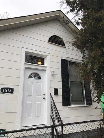 1st image of 1513 Saint Clair St