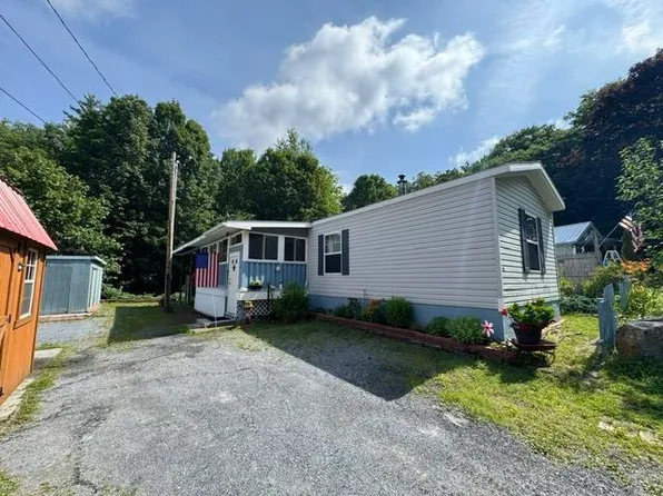 60 Tori Lane, Bennington, VT 05201