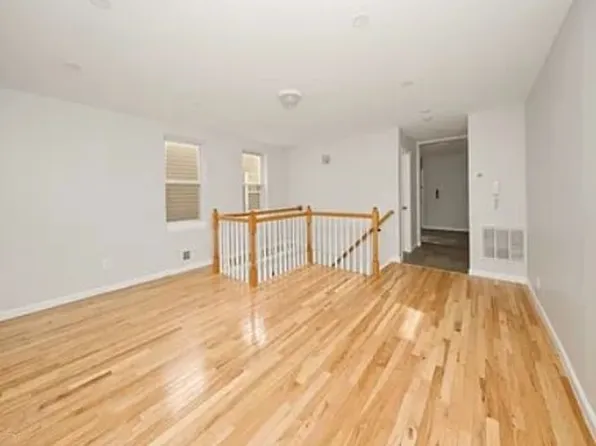 437 Elm St #3R, Kearny, NJ 07032