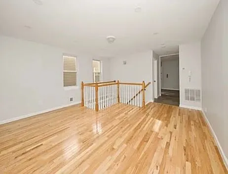 437 Elm St #3R Photo 1