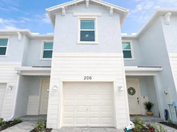 206 SE Woodbark St #206, Pt Saint Lucie, FL 34984