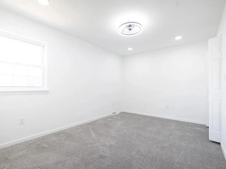 452 Daisy Ln #452 — Photo 12