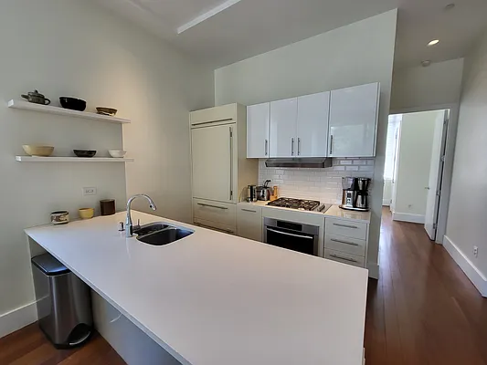 Rented by Miriam Izsak Realty  LLC | media 19