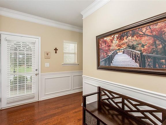 4th image of 146 Cornerstone Cir
