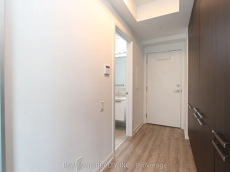 50 Charles St E #1801 — Photo 13