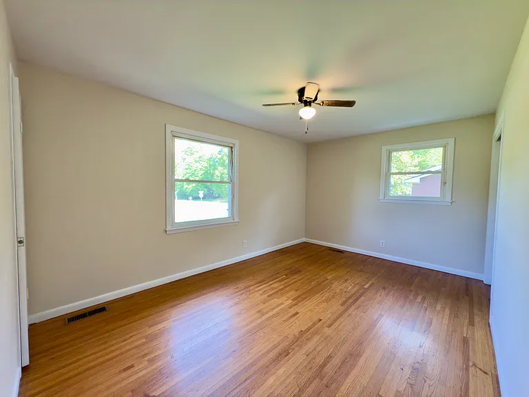 222 Yorktown Rd — Photo 24
