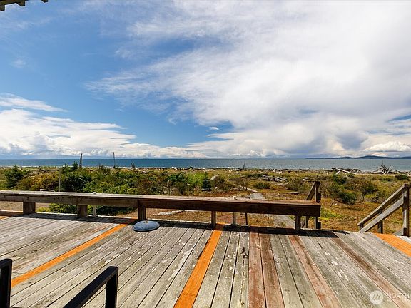 3rd image of 4560 Rolling Dunes Lane