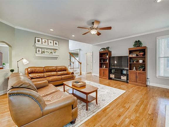 3rd image of 1473 Whisperwood Ln