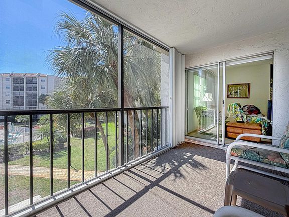 2nd image of 3930 Inverrary Boulevard #304-d