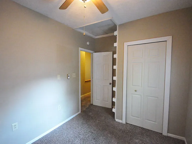 61 McMillen Ave — Photo 9