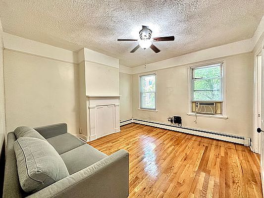 1st image of 707 Sackett St #2