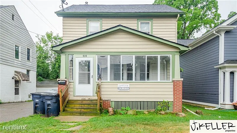 930 Woodlawn - 1 — Photo 1