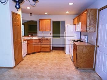 4th image of 20615 79th Avenue Ct E