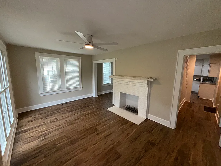 528 Newton Ave — Photo 1