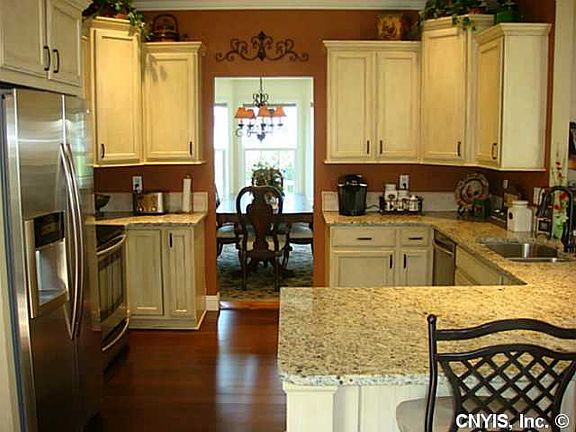 5th image of 8642 Bayview Dr
