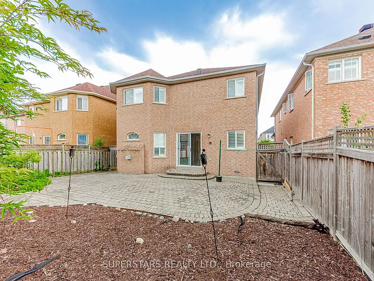 71 Landsdown Cres — Photo 27