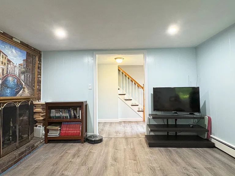 10 Meadowview Rd — Photo 23