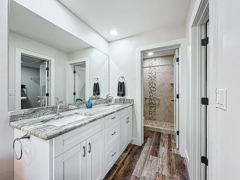 7 1407 Pine Lake Drive Bld C — Photo 37