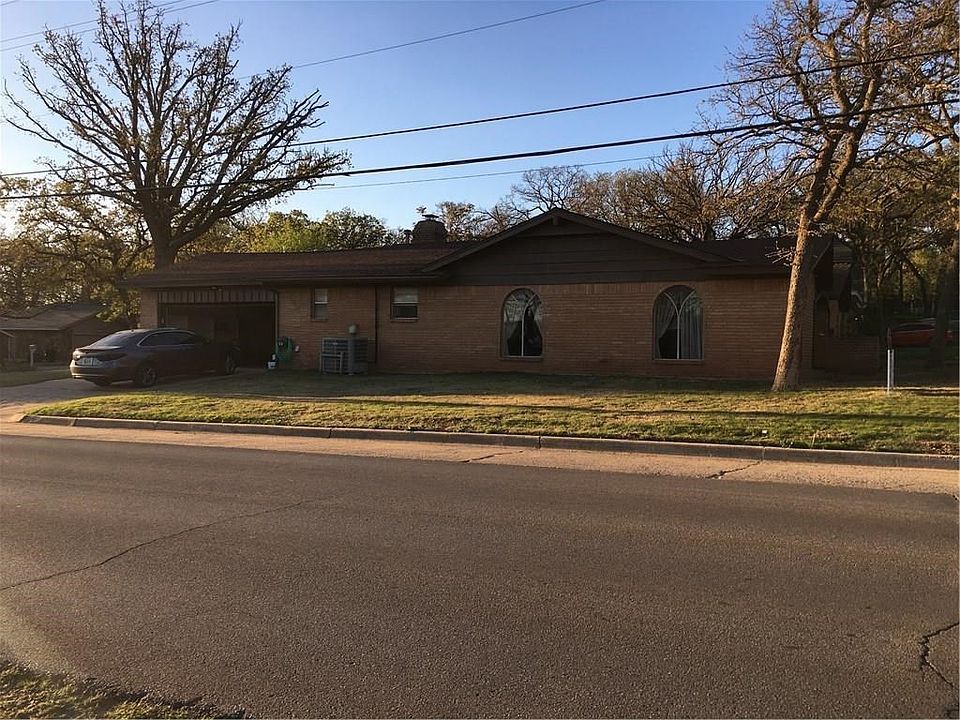 2nd image of 3101 N Timber Ave