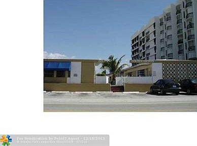 4th image of 820 N Ocean Blvd APT 14