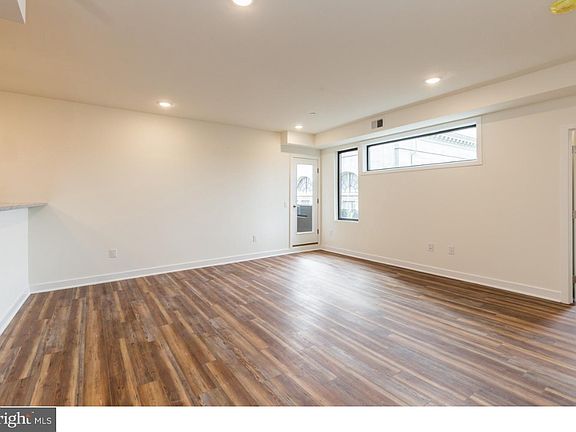 4th image of 2411-19 Kensington Ave Unit 304