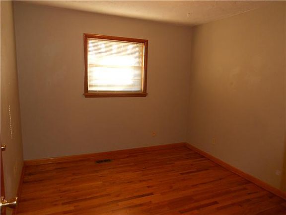 4th image of 1730 W Boyd St