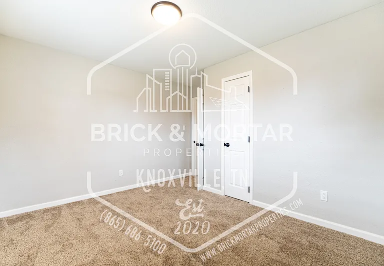 837 Teffeteller Ln — Photo 29