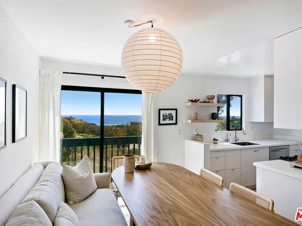 29239 Heathercliff Rd APT 4, Malibu, CA 90265