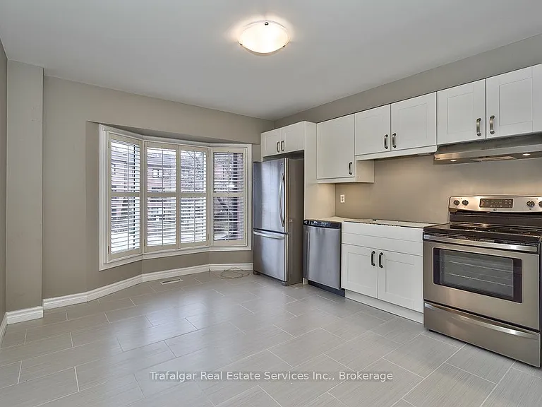 1100 Queens Ave #17 — Photo 7
