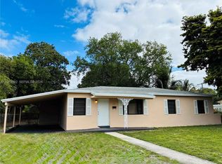 275 NW 190th St, Miami Gardens, FL 33169