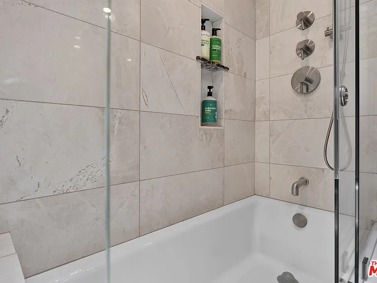 1738 Topanga Skyline Dr — Photo 38