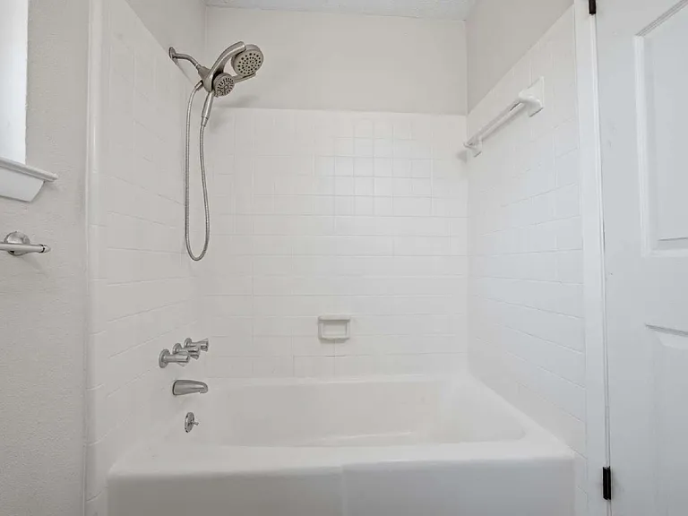 157 Country Club Rd — Photo 43