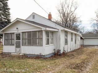 147 E Seneca Ave, Des Moines, IA 50313