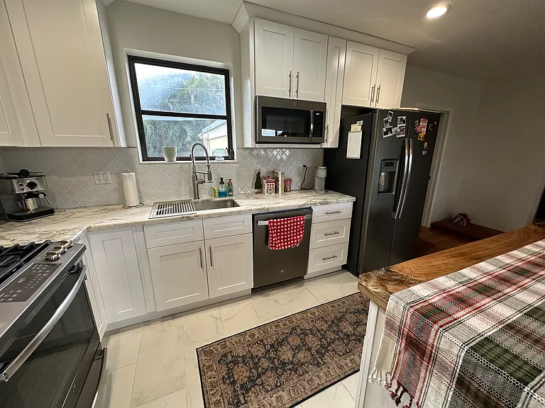 7910 SW 15th St — Photo 18