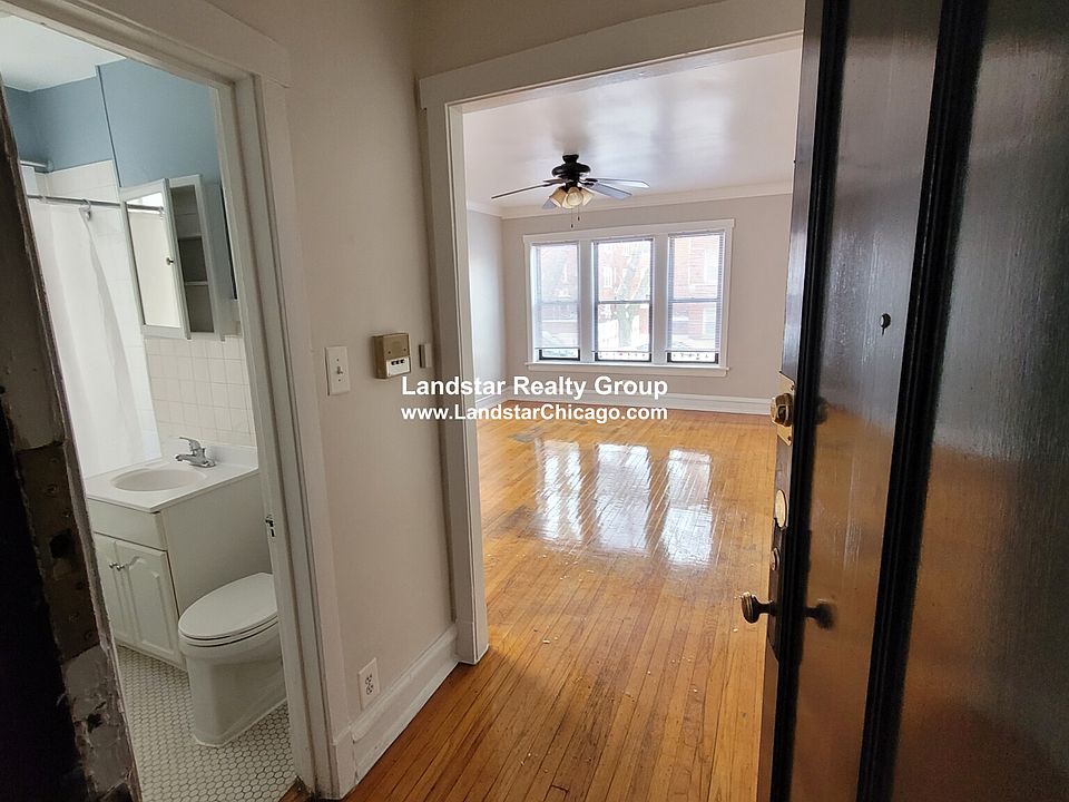 1st image of 4015 W Melrose St #1N