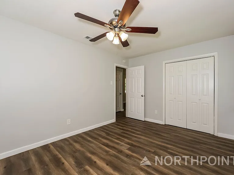 1336 E Park Dr — Photo 10