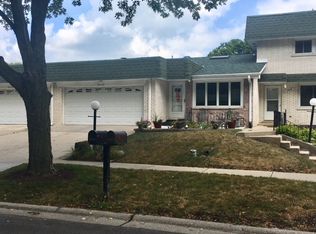 2410 Lynwood St, Morris, IL 60450
