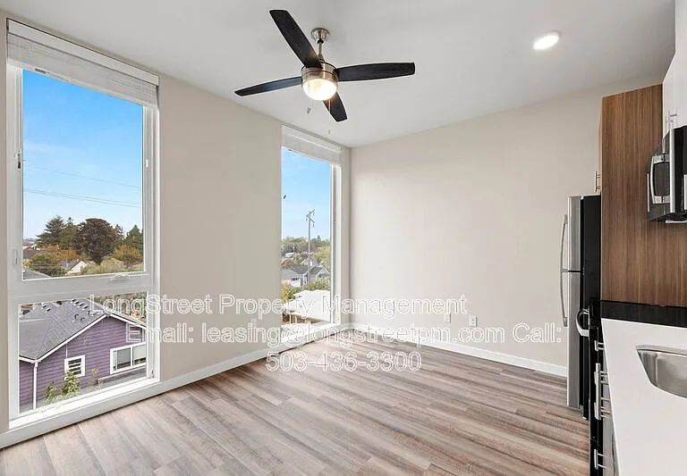 4064 N Mississippi Ave #205 — Photo 9