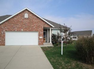 1605 W Holland Ct, Chillicothe, IL 61523