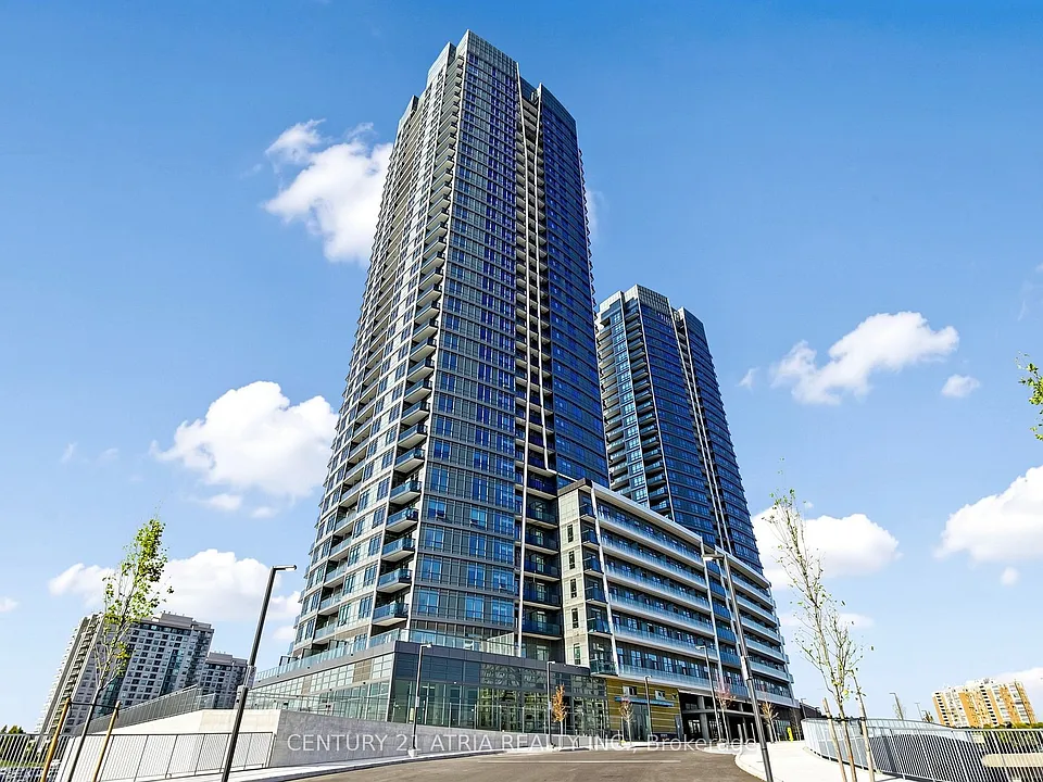 30 Upper Mall Way #508