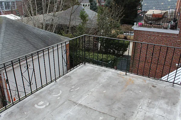 Rented by Corcoran | media 25