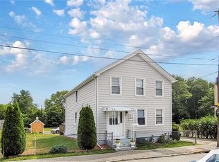 23 Prospect St, Bristol, RI 02809