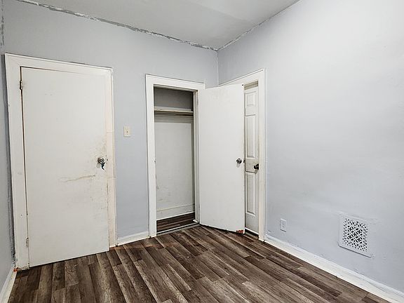 5th image of 192 Grant Ave #3