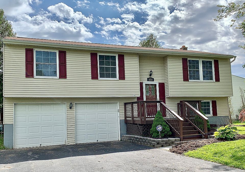 1st image of 8221 Sarona Ln