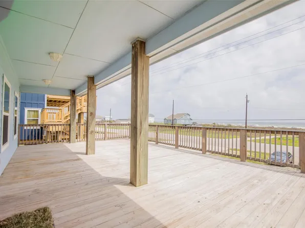 4539 Blue Water Hwy, Freeport, TX 77541