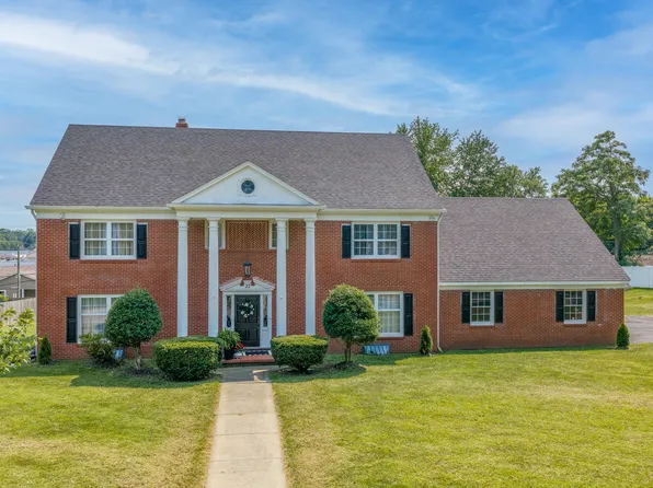 22 Thornhill Ln, Marshall, MO 65340