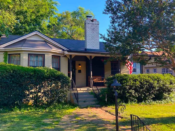 506 Henley Perry Dr, Marshall, TX 75670