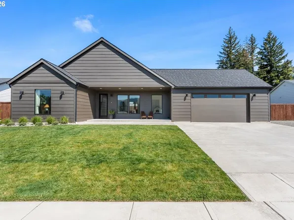 106 W McDowell Ct, Yacolt, WA 98675