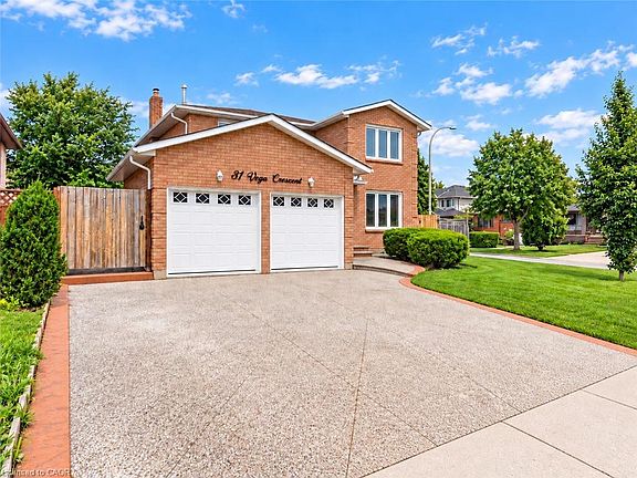 2nd image of 31 Vega Cres